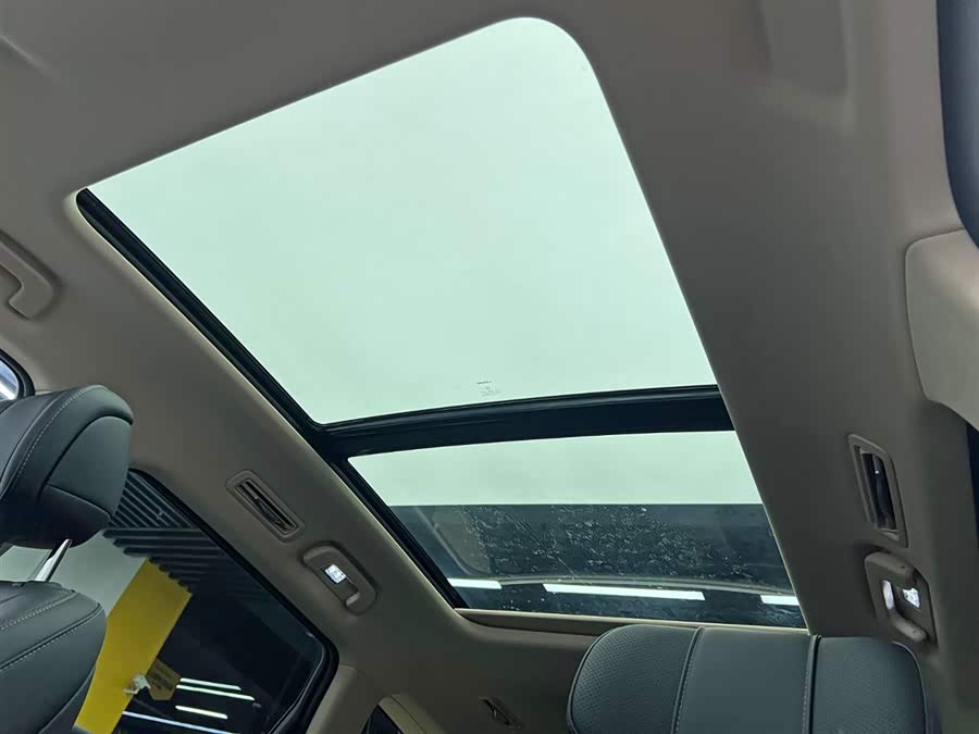 2025 car image #20