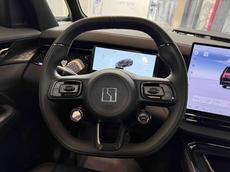 极氪 极氪009 2024 汽车图片 #20