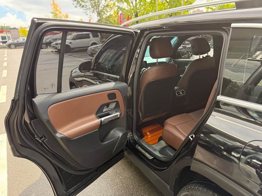 Mercedes-Benz GLB Class 2025 car image #20