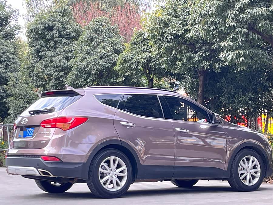 Hyundai Santa Fe 2013 car image #20