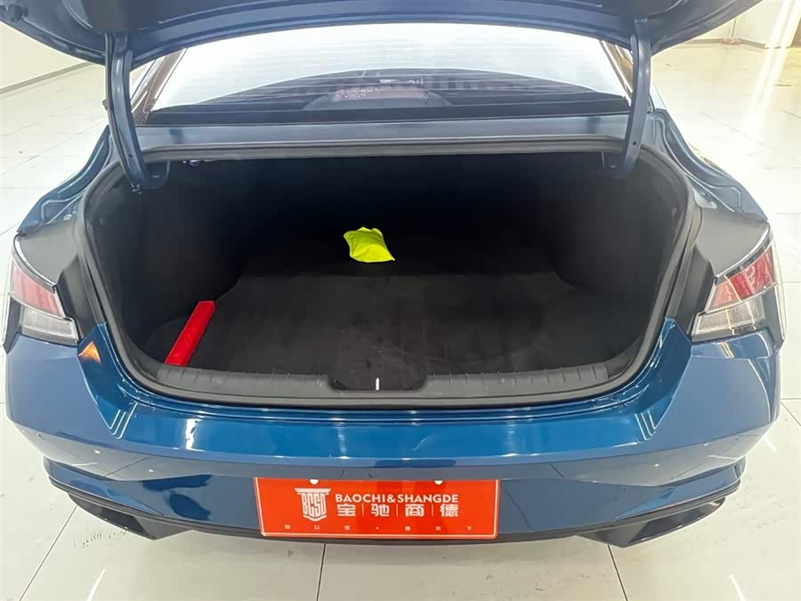 Hyundai Elantra 2022 immagine di auto #20