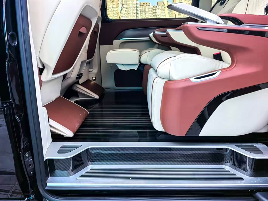 Mercedes-Benz V Class 2021 car image #20