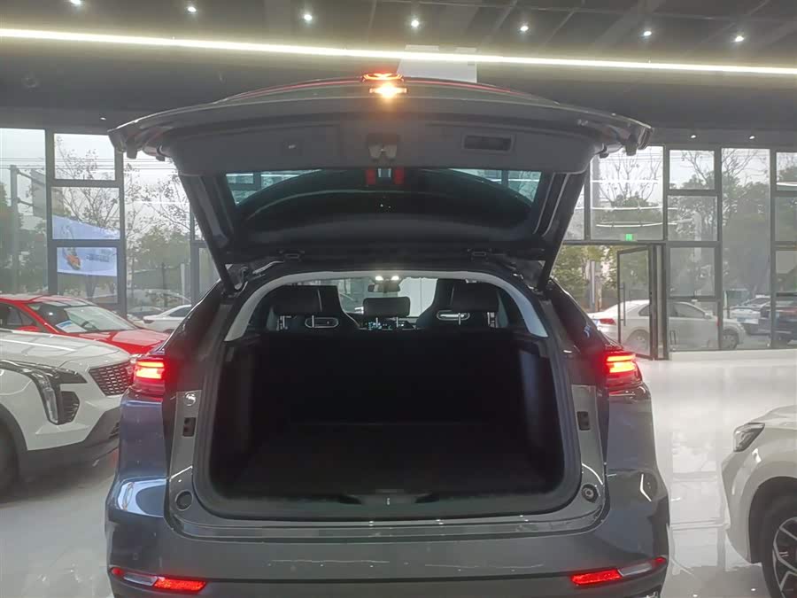 Changan UNI-K iDD 2023 car image #20
