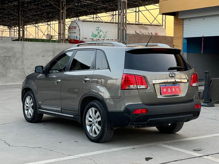 起亚 索兰托 2012 汽车图片 #20