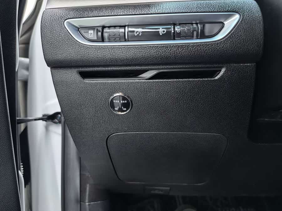 GEELY Coolray 2022 #20 GEELY Coolray 2022 car image #20