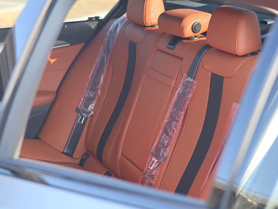 BMW M5 2020 صورة سيارة #20