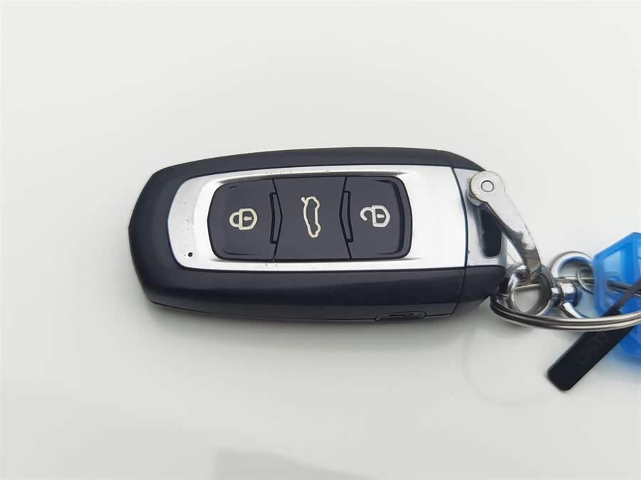 Vision X3 2018 car image #20