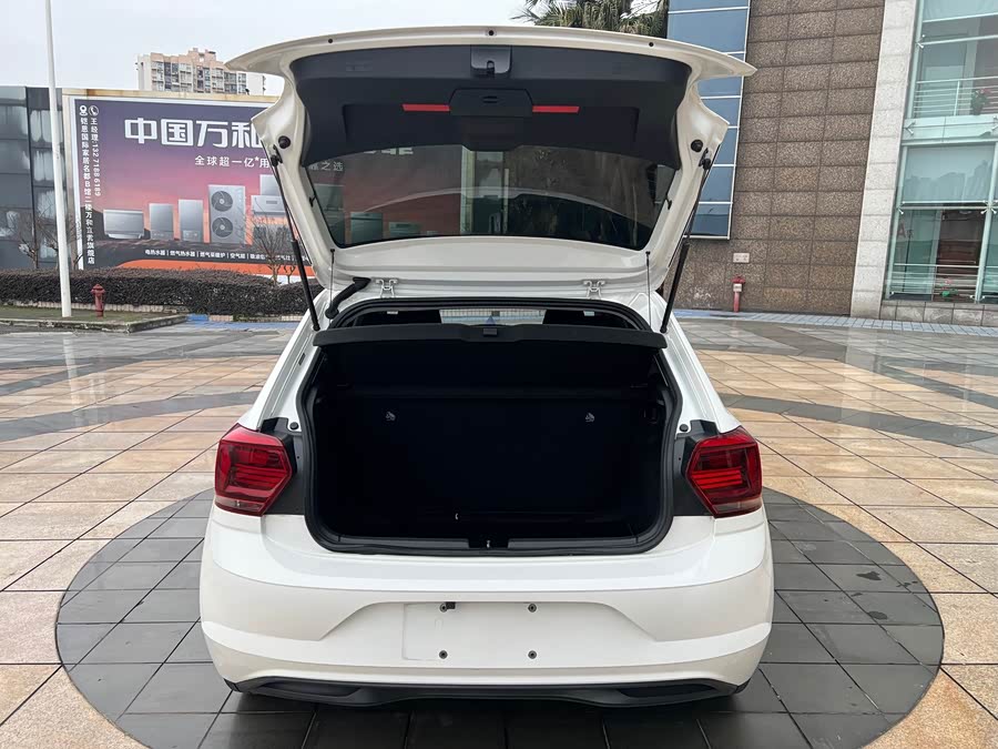 Volkswagen Polo 2020 car image #20