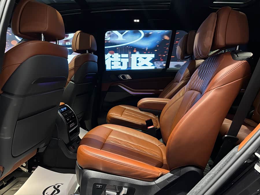 BMW X7 2020 immagine di auto #20