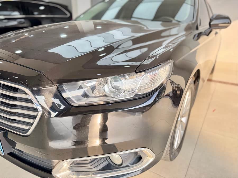 Ford Taurus 2016 car image #20