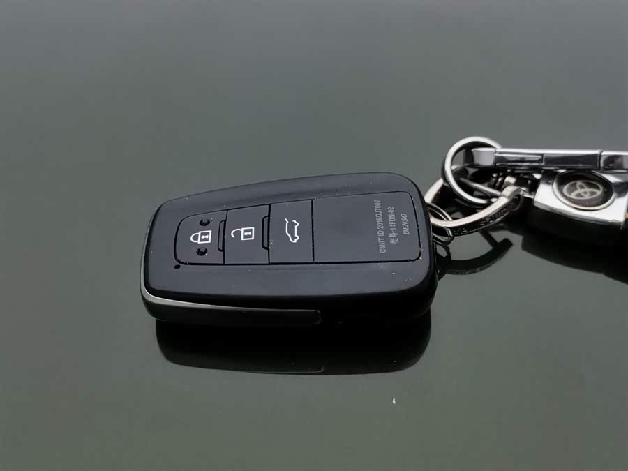 Toyota Land Cruiser Prado 2020 #20 Toyota Land Cruiser Prado 2020 car image #20