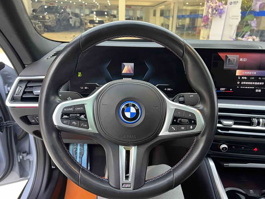 BMW i4 2022 car image #20