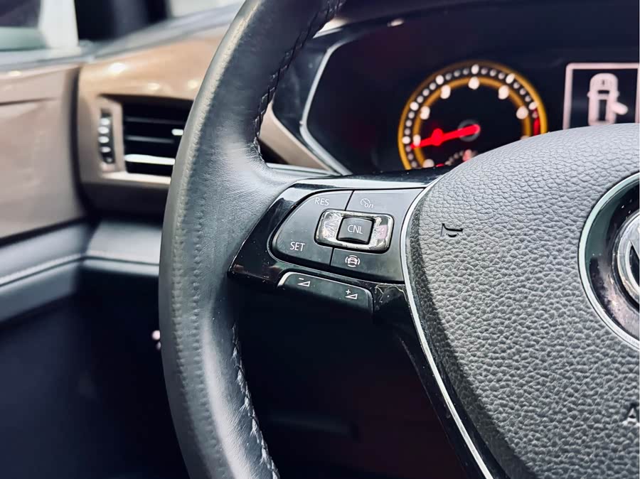 Volkswagen Tharu 2020 car image #20