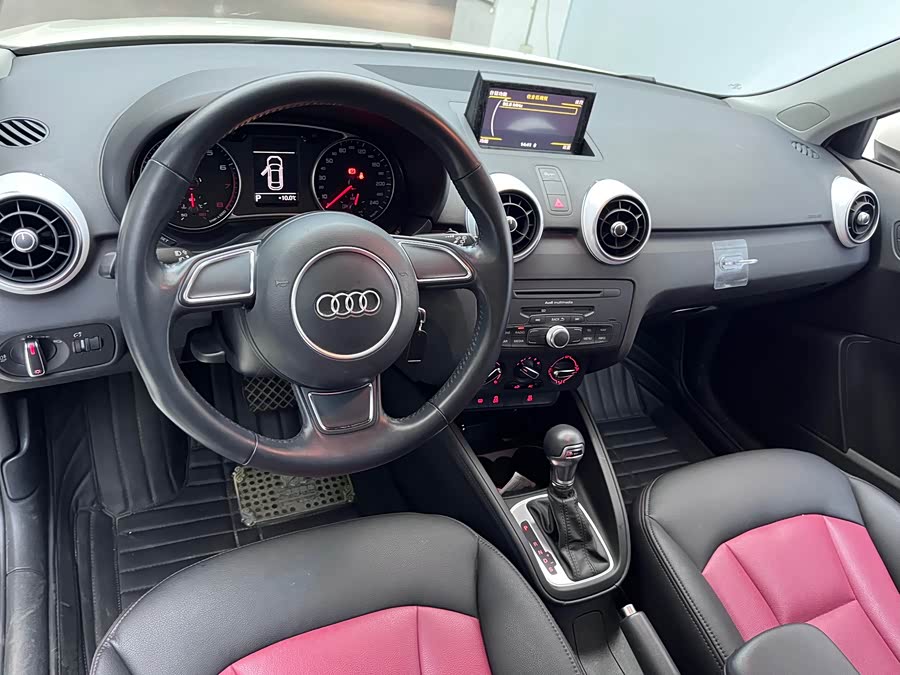 Audi A1 2015 car image #20