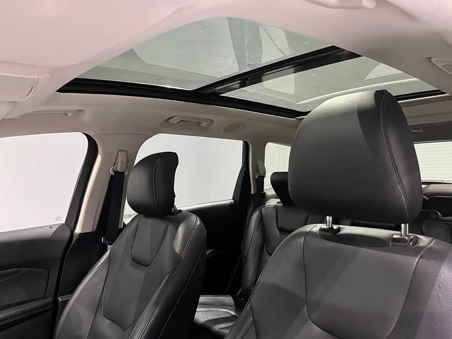 Ford Edge 2018 #20 Ford Edge 2018 car image #20