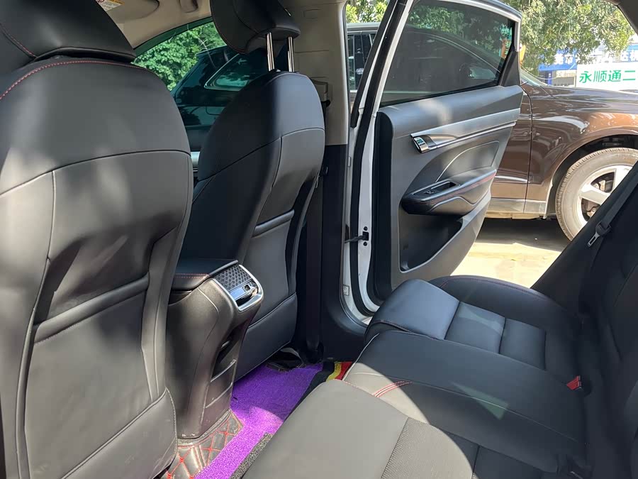 GEELY 2019 #20 GEELY 2019 car image #20