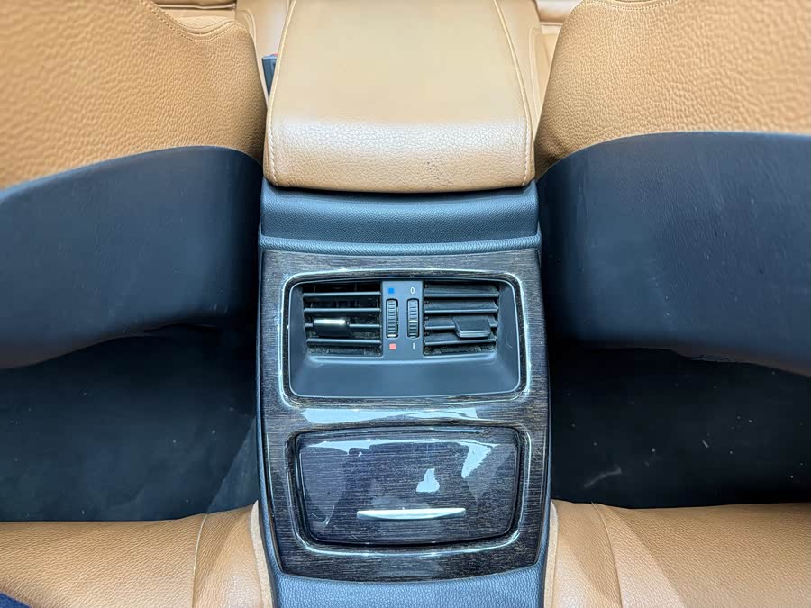 BMW 3 Series (Imported) 2012 immagine di auto #20