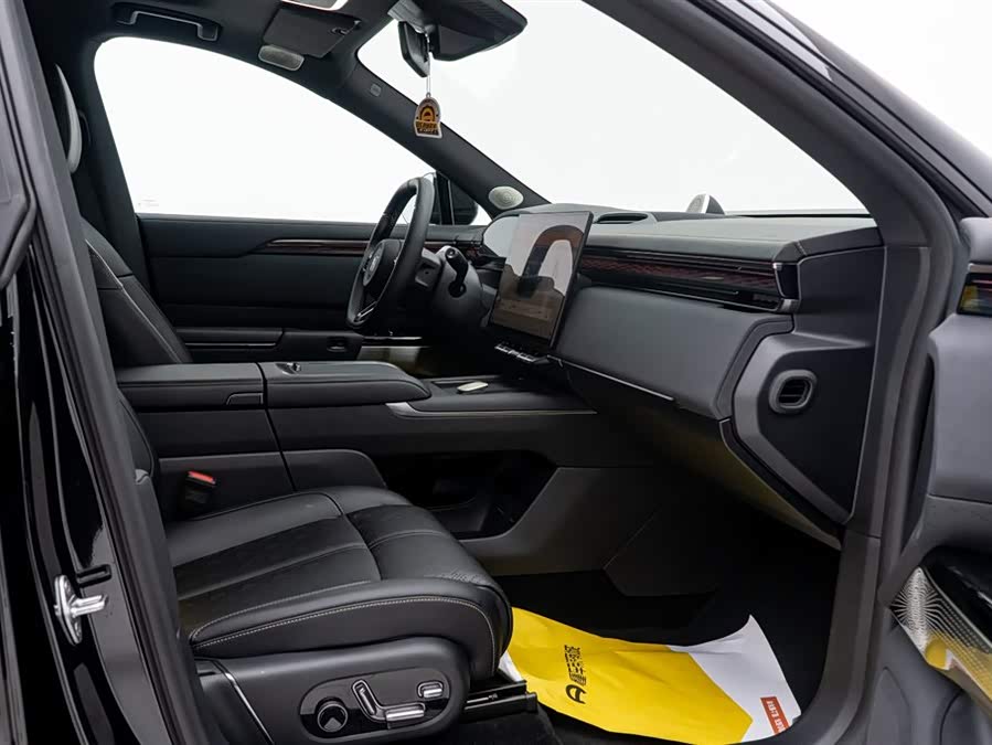 Zeekr 7X 2024 car image #20