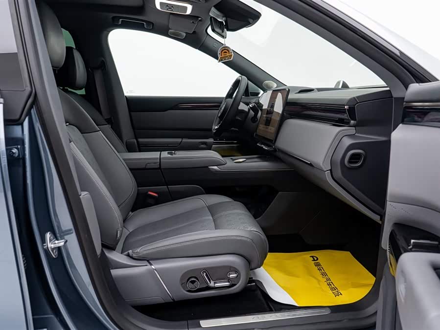 Zeekr 7X 2024 car image #20
