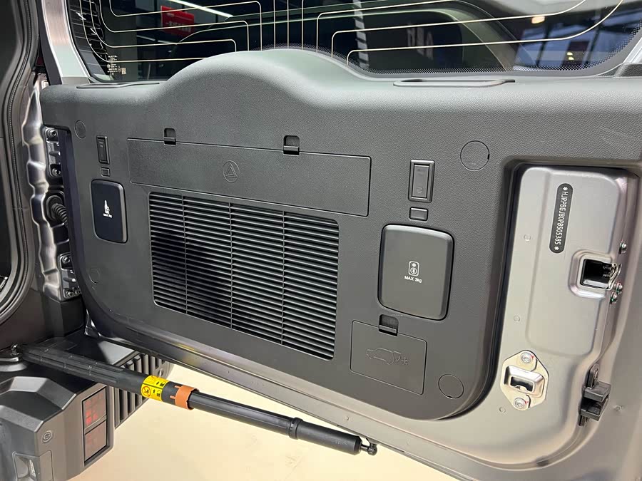 Jetour Traveller 2023 car image #20