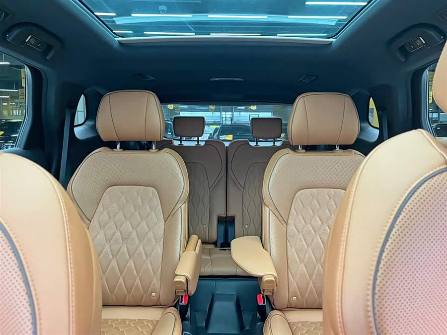 BYD Tang New Energy 2022 immagine di auto #20