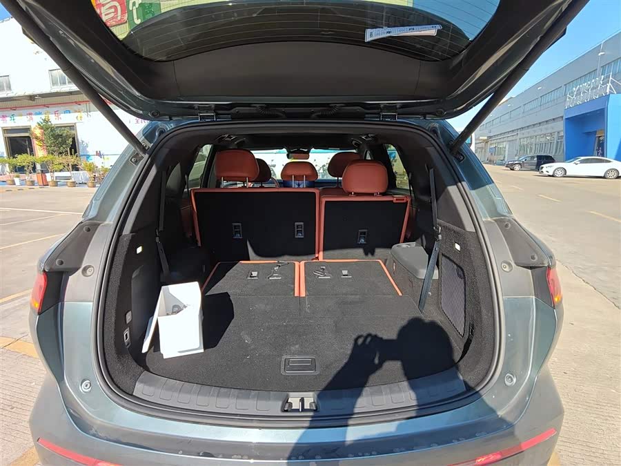 BYD Tang L 2025 #20 BYD Tang L 2025 car image #20