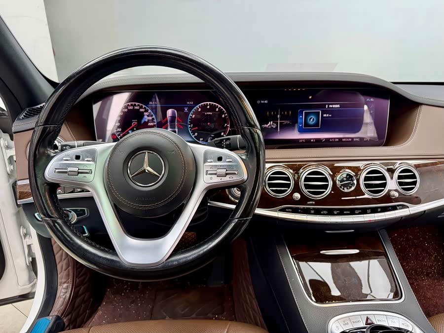 Mercedes-Benz S Class 2017 car image #20
