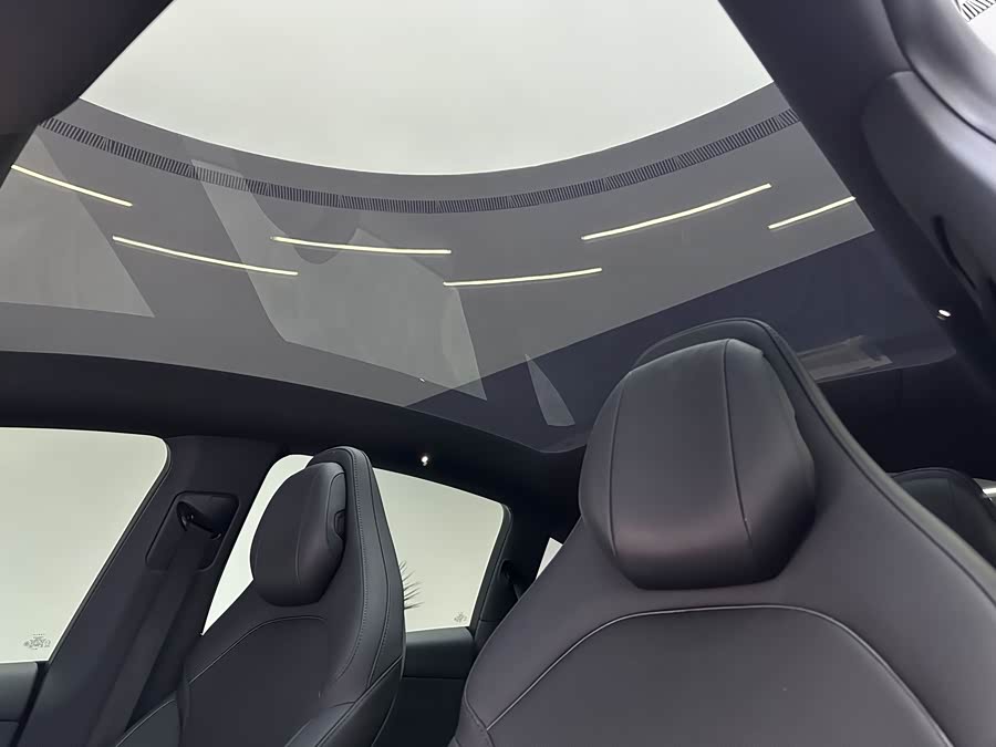 特斯拉 Model Y L 2025 汽车图片 #20