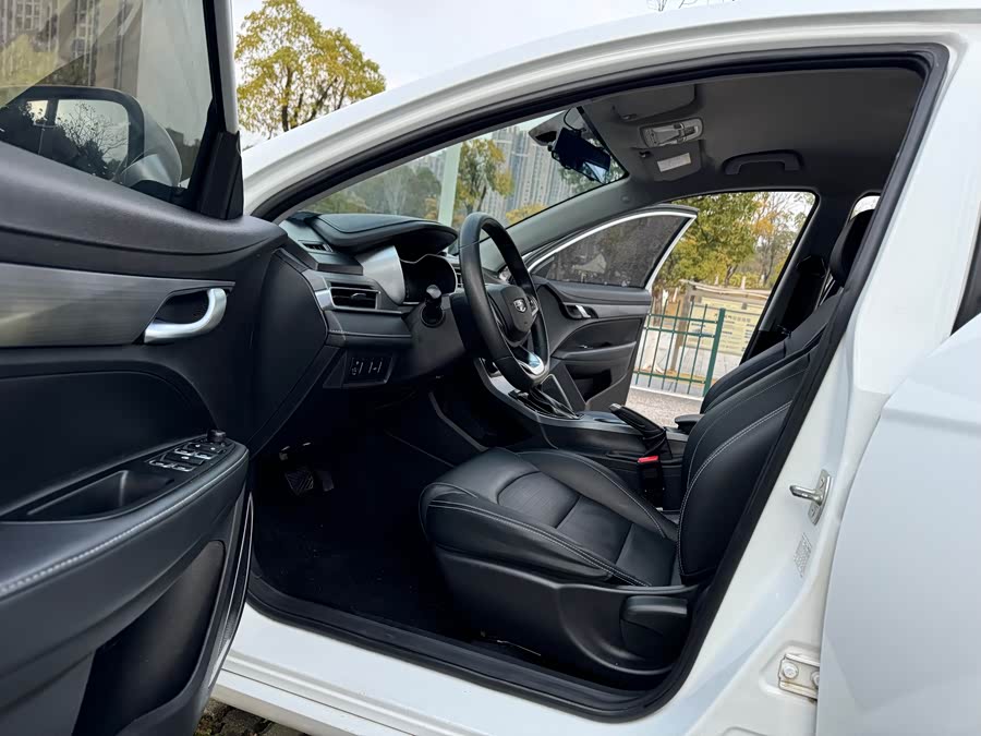GEELY Emgrand 2022 #20 GEELY Emgrand 2022 car image #20