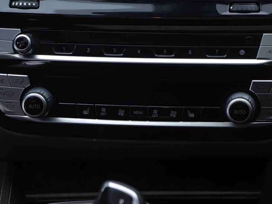 BMW 5 Series New Energy 2021 car image #20