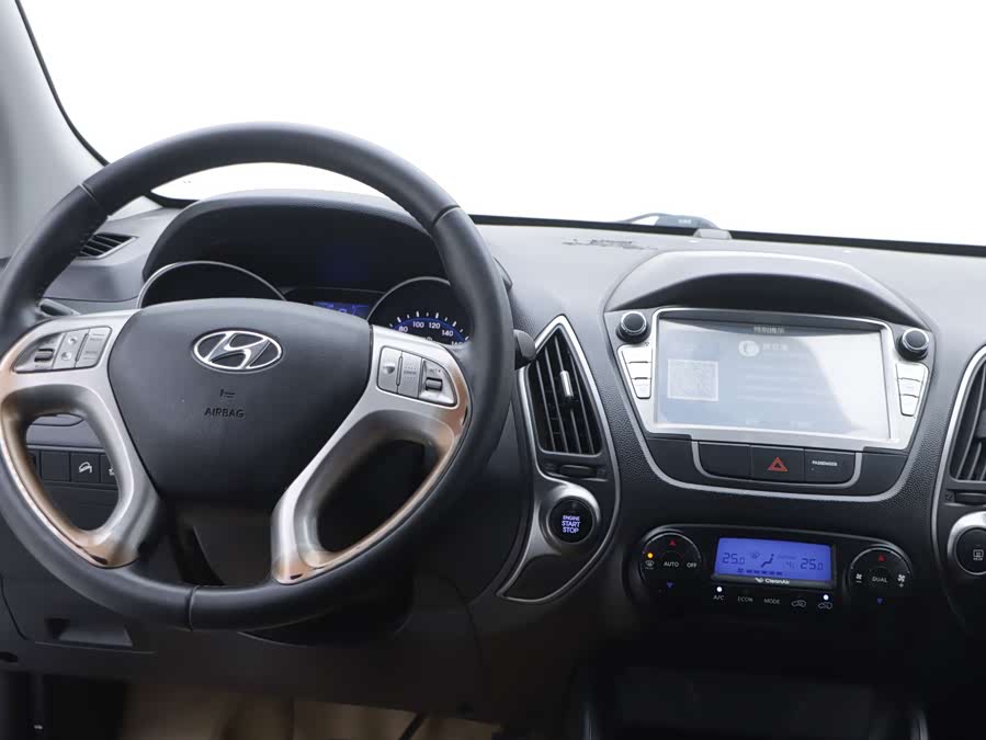 Hyundai ix35 2014 #20 Hyundai ix35 2014 car image #20