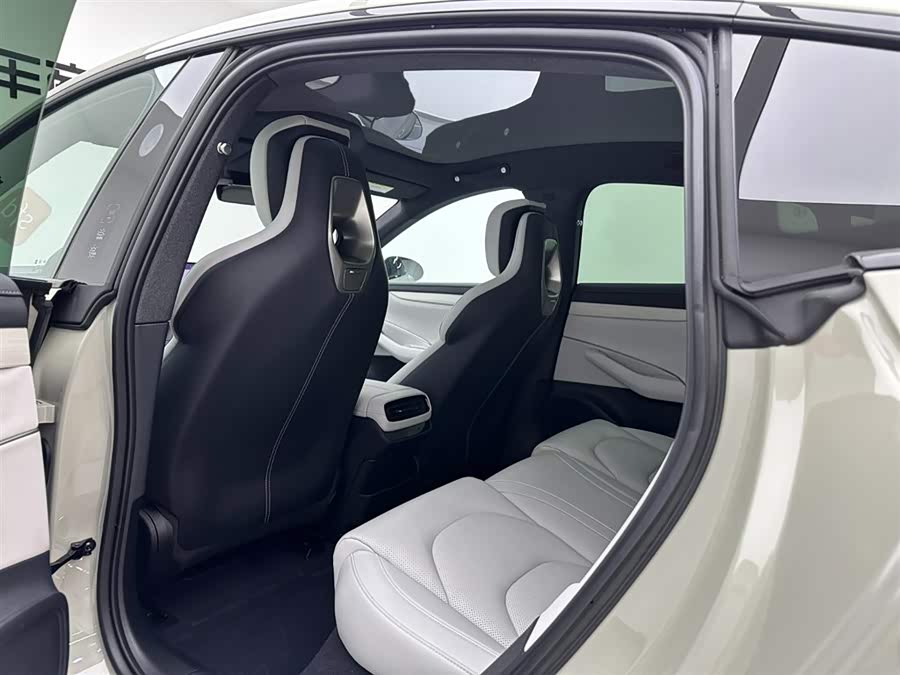 MI SU7 2025 car image #20