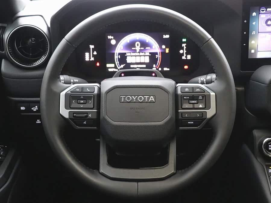 Toyota Land Cruiser Prado 2025 car image #20