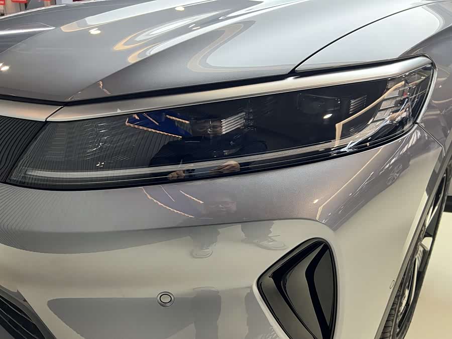 BYD Sea Lion 05 DM-i 2025 car image #20