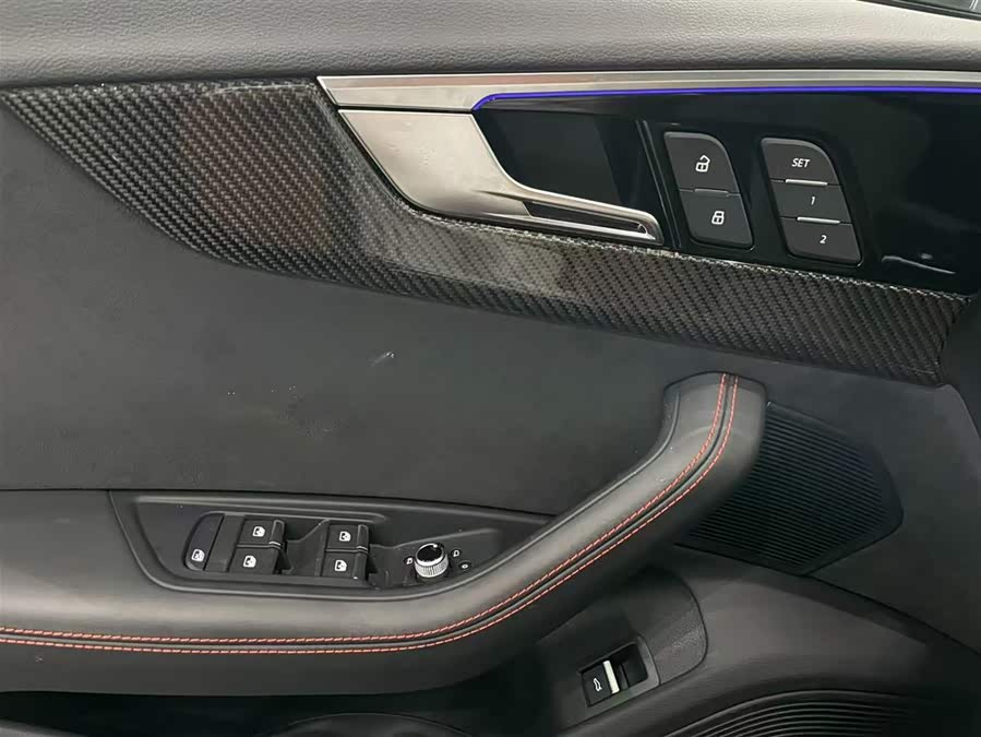 Audi RS 4 2023 car image #20