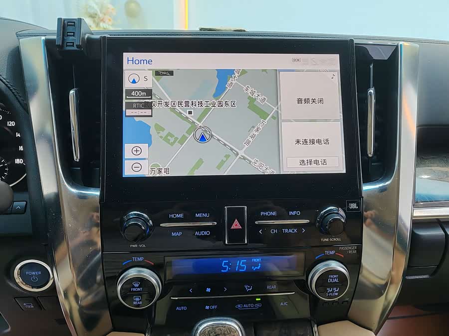 Toyota Alphard 2023 car image #20