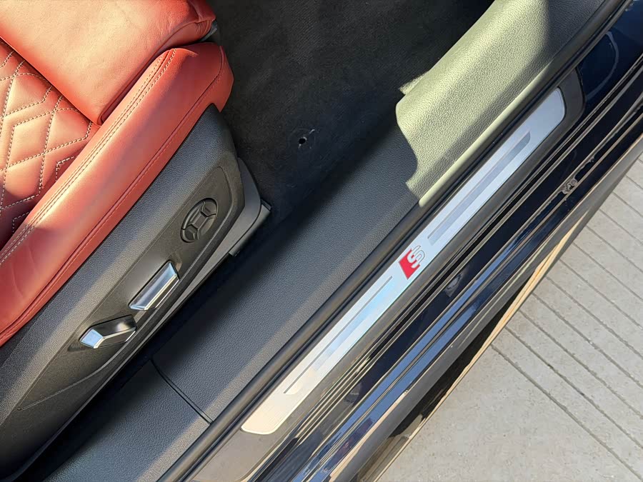 Audi S6 2021 car image #20