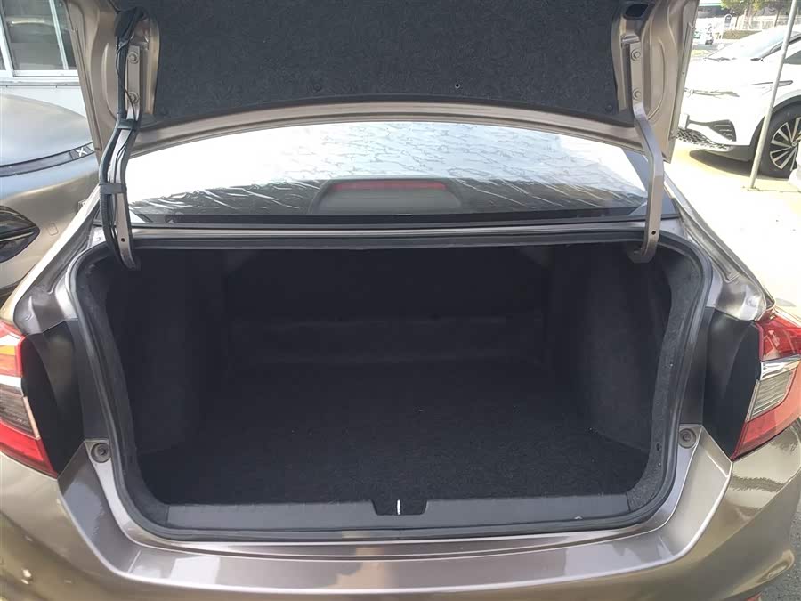 Honda Greiz 2015 car image #20