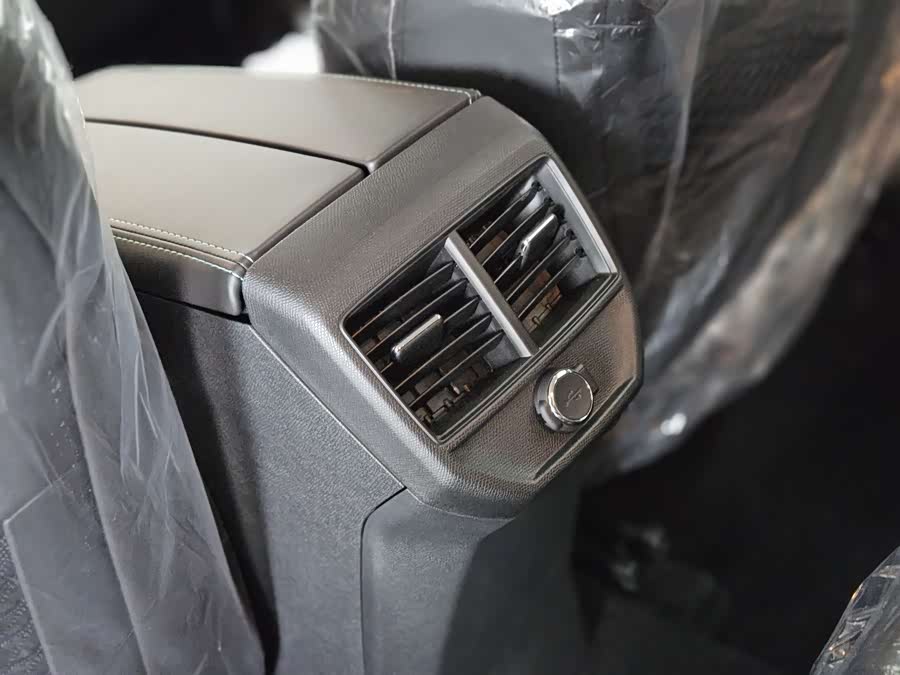 Peugeot 4008 car image #20