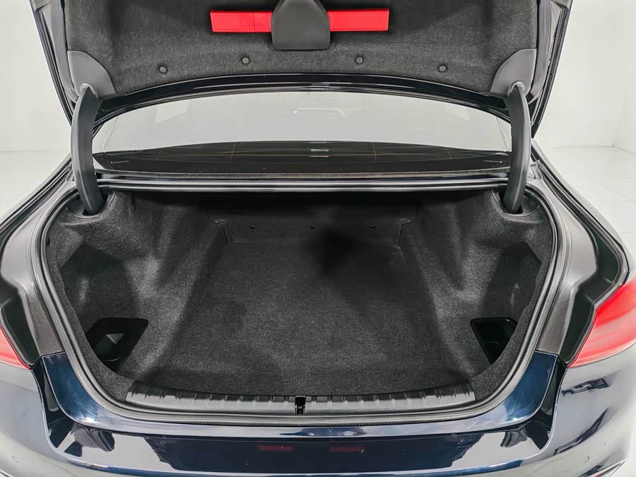 BMW 5 Series 2019 #20 BMW 5 Series 2019 car image #20