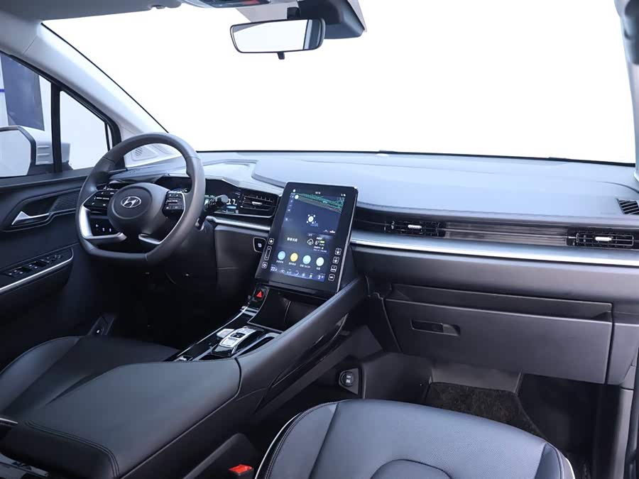 Hyundai Custo 2025 car image #20