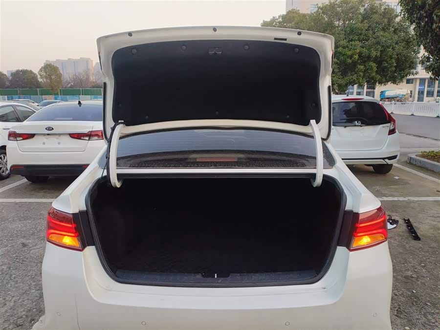 起亚 凯绅 2018 汽车图片 #20