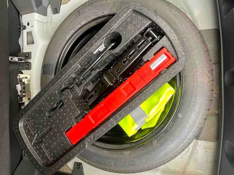 GEELY Vision X6 2022 car image #20