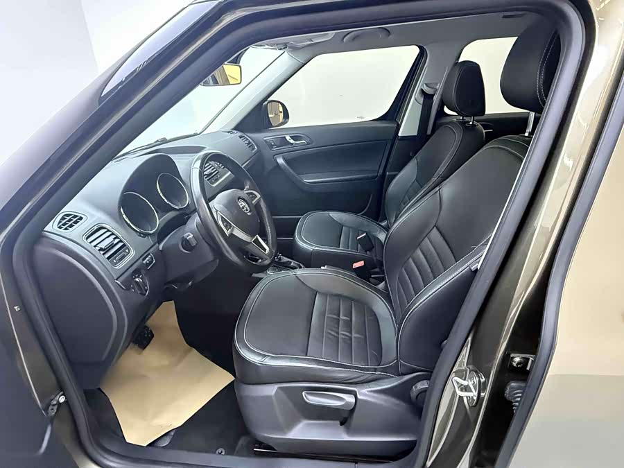 Skoda Yeti 2018 car image #20