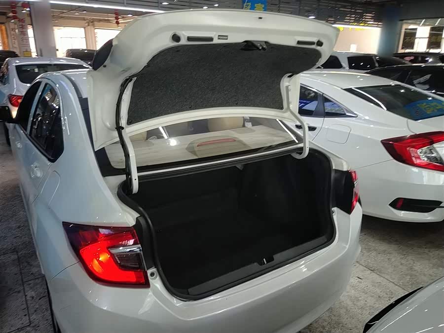 Honda Greiz 2018 изображение автомобиля #20