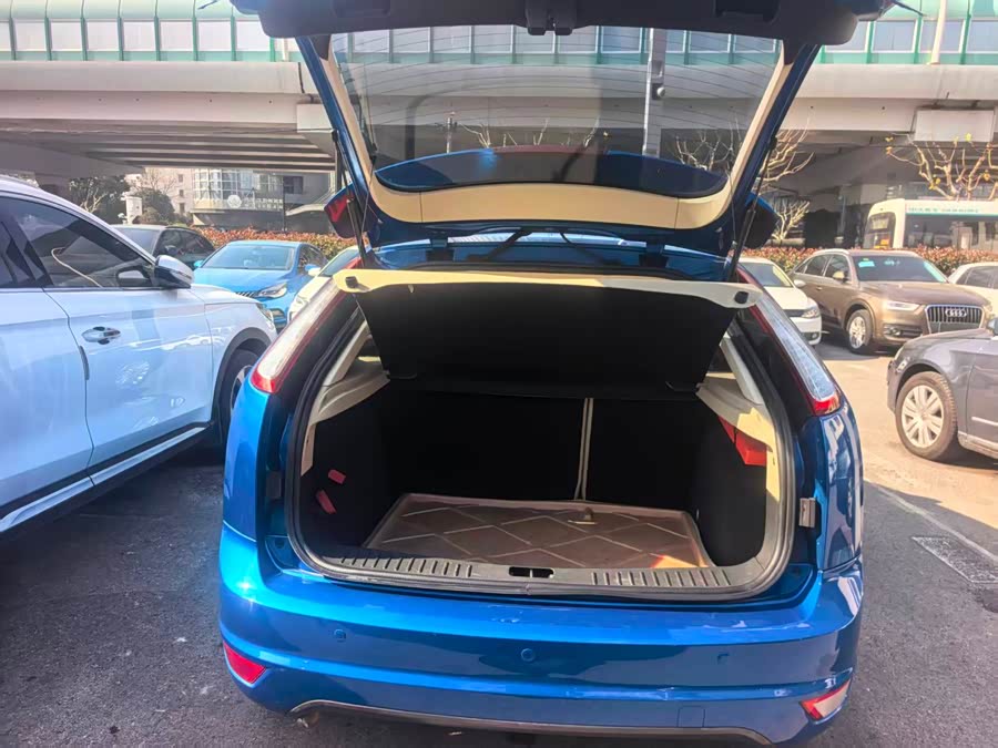 Ford Focus 2013 image de voiture #20