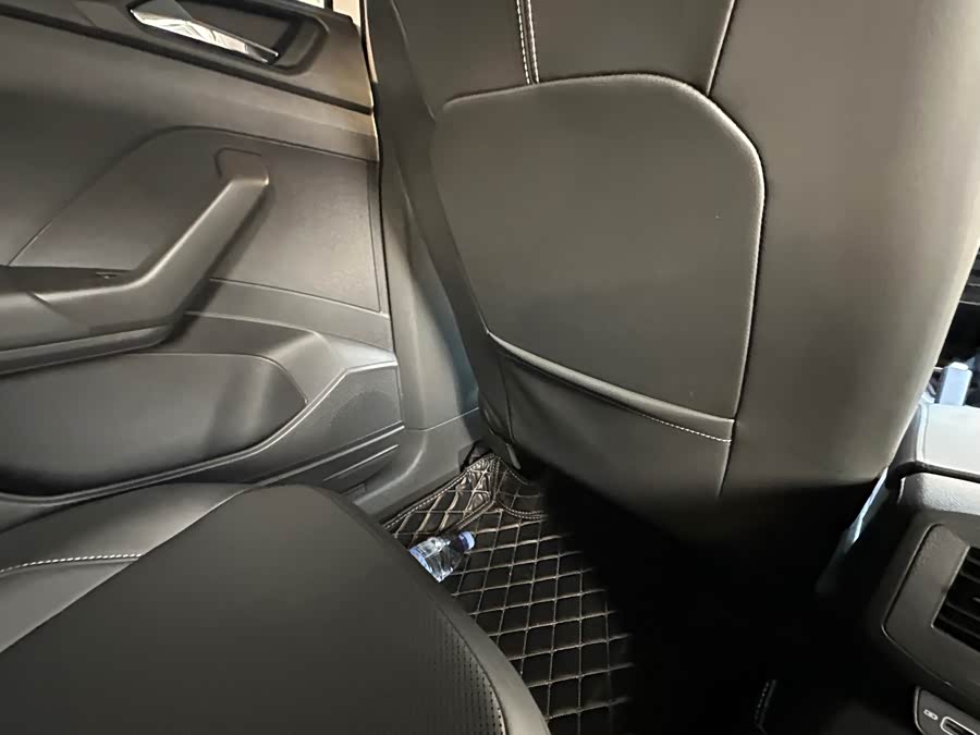 Volkswagen T-Cross 2020 car image #20