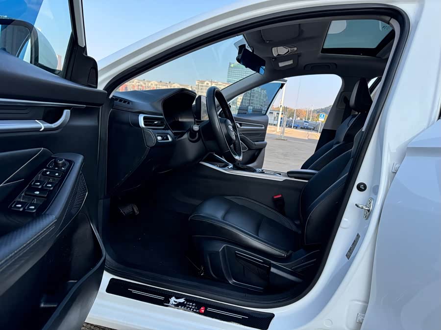 GEELY Emgrand 2022 #20 GEELY Emgrand 2022 car image #20