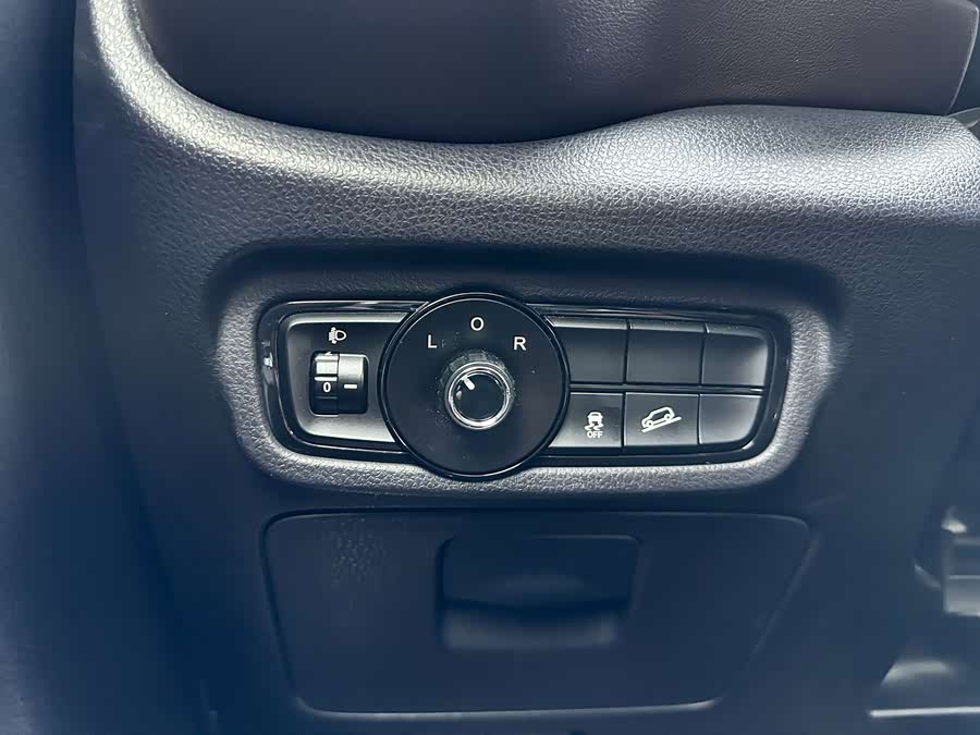 广汽传祺 传祺GS3 2018 汽车图片 #20