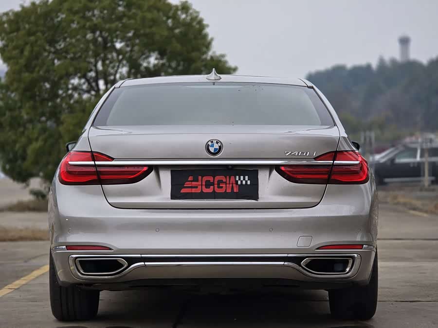 BMW 7 Series 2016 immagine di auto #20